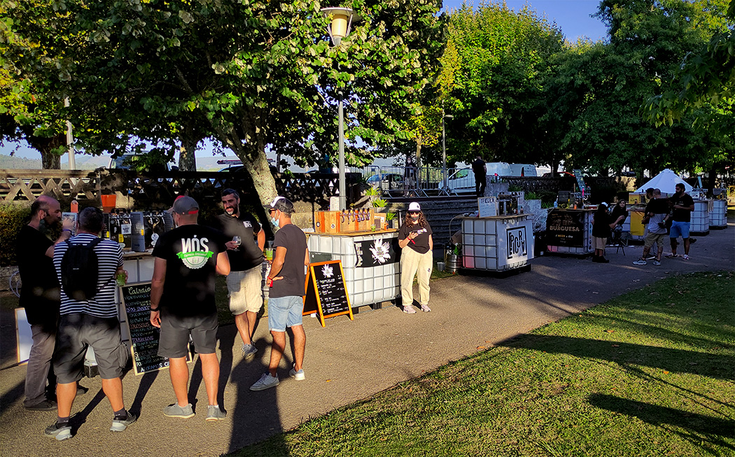 Beer stands at ArtBeerFest 2021.